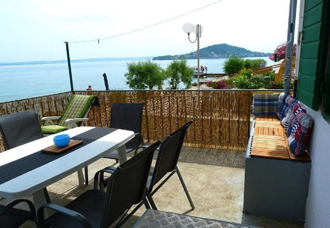 Holiday Home Villa Jadran - 10 M From Beach Preko Exterior foto